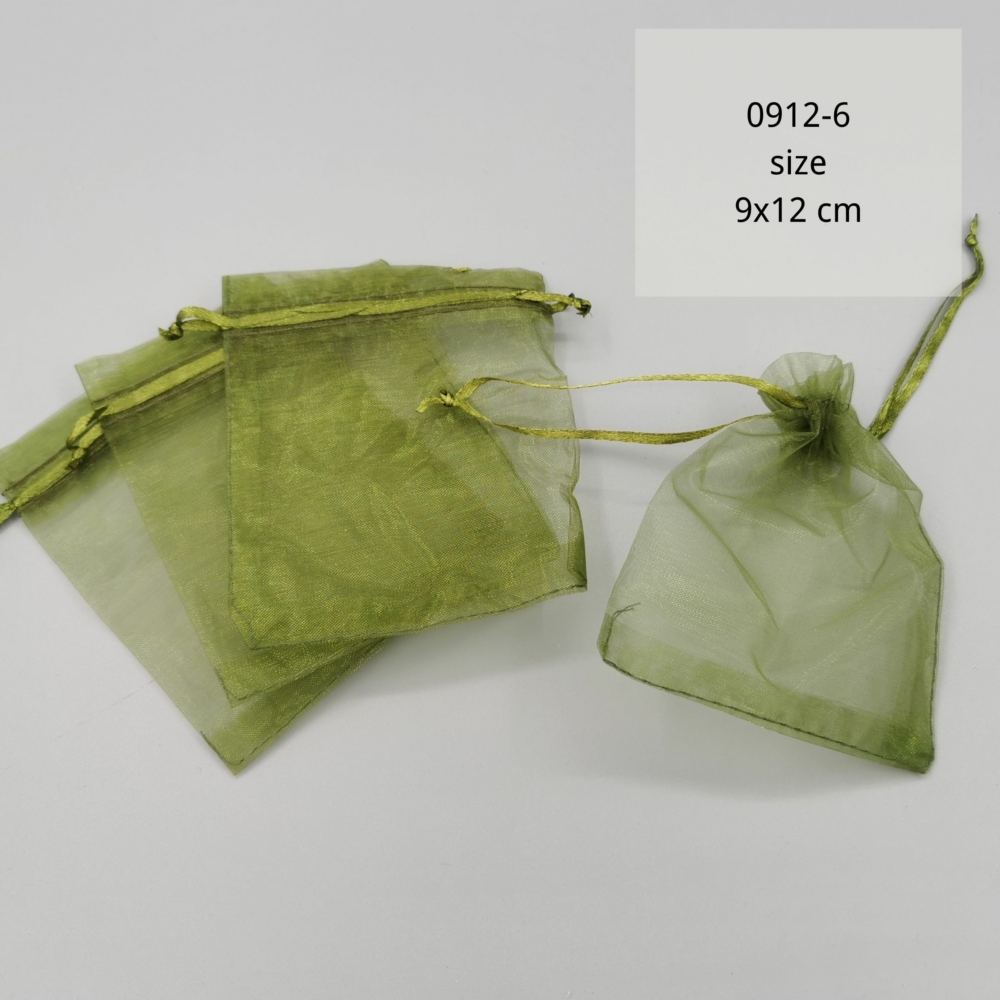 0912-6# 9x12 cm-es szatén tasak - sötét zöld