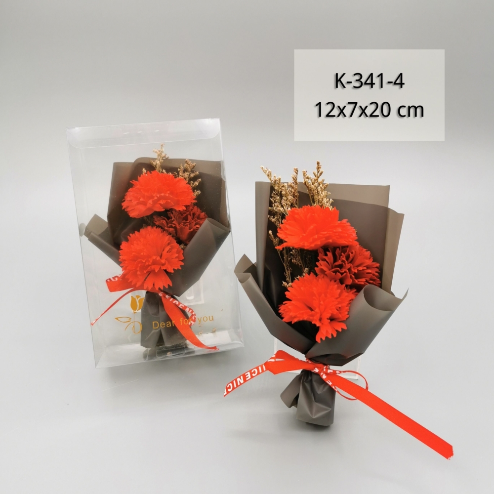 K-341-4 Szappanszegfű csokor átlátszó dobozban