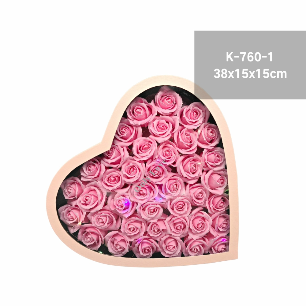 K-760-1 szappanrózsa szív alakú dobozban - LED-es